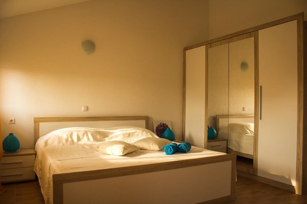 Vasto Apartments Kastela Room photo