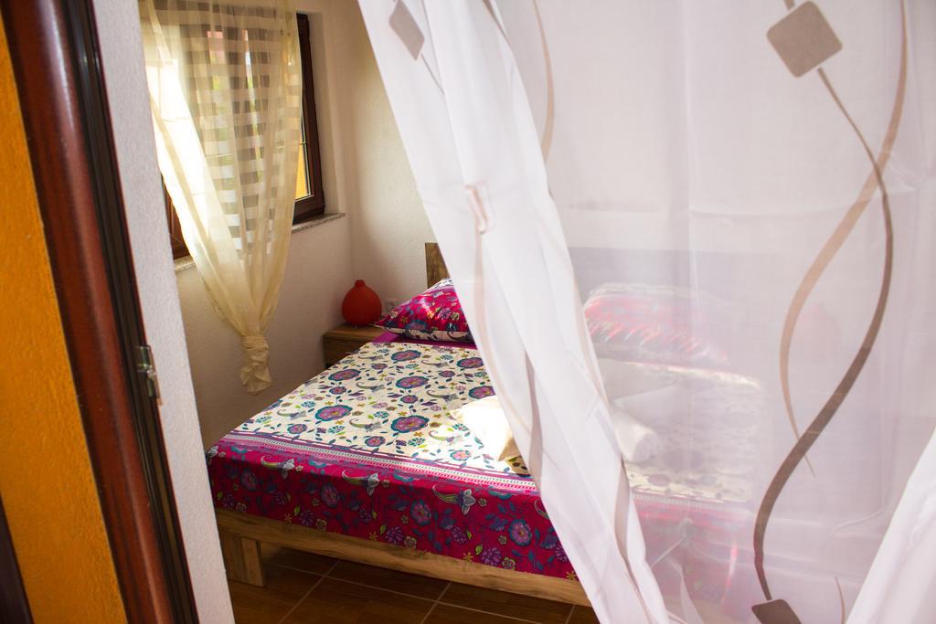 Vasto Apartments Kastela Room photo