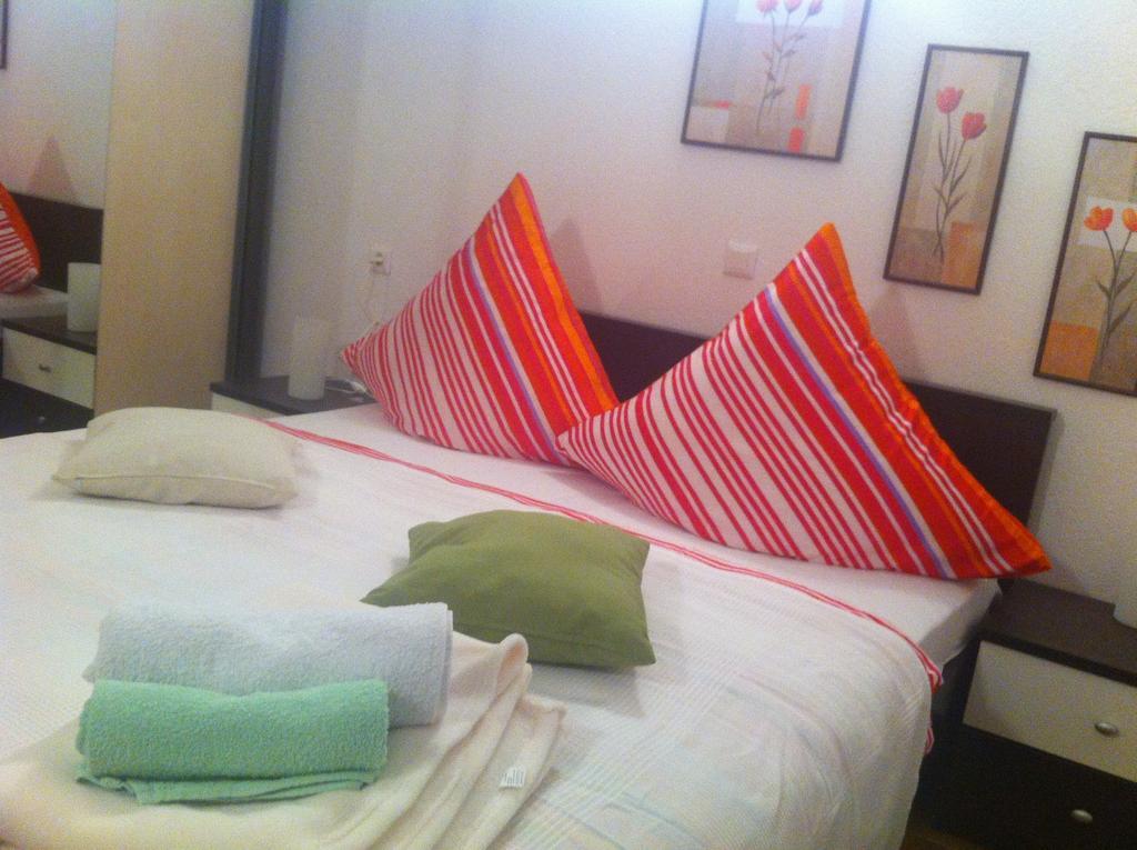 Vasto Apartments Kastela Room photo